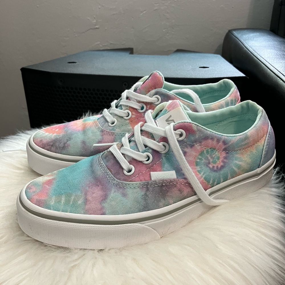 Tie dye Vans pastel